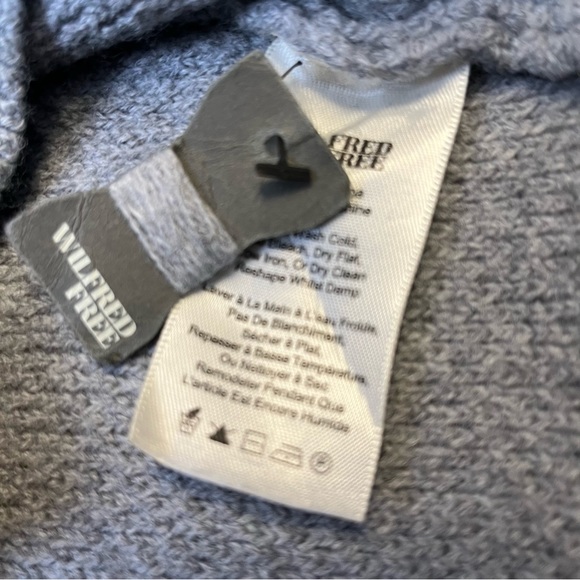 Aritzia Wilfred free ISABELLI Sweater - Picture 5 of 7